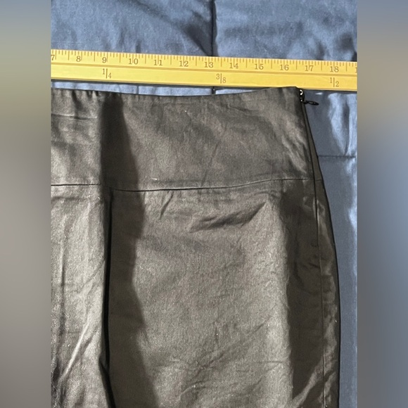 Express Solid Black Mini Skirt Sz 10 - Picture 5 of 9